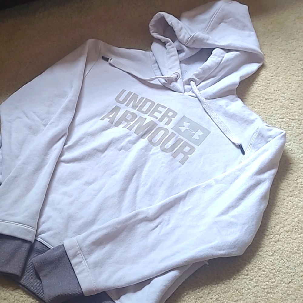 Under Armour Sweatshirt